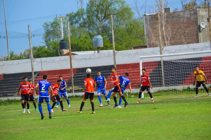 Torneo de Verano: el clásico entre Trinidad y Unión abrirá la 15º fecha en El Templo Torneo de Verano: el clásico entre Trinidad y Unión abrirá la 15º fecha en El Templo
