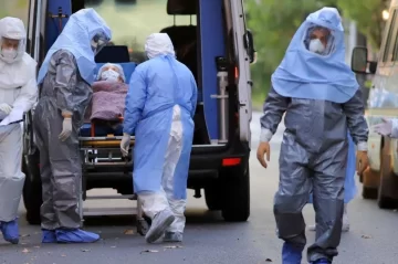 Jornada negra en el país: 245 muertes y 12.026 nuevos contagios en las últimas 24 horas Jornada negra en el país: 245 muertes y 12.026 nuevos contagios en las últimas 24 horas