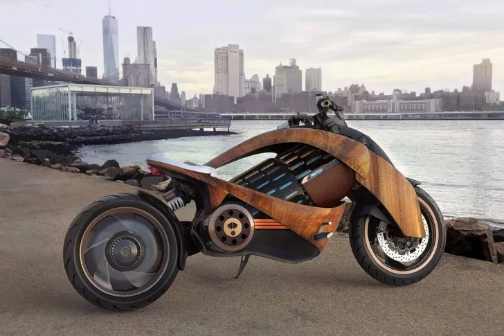 Franceses crearon una moto eléctrica con diseño en madera