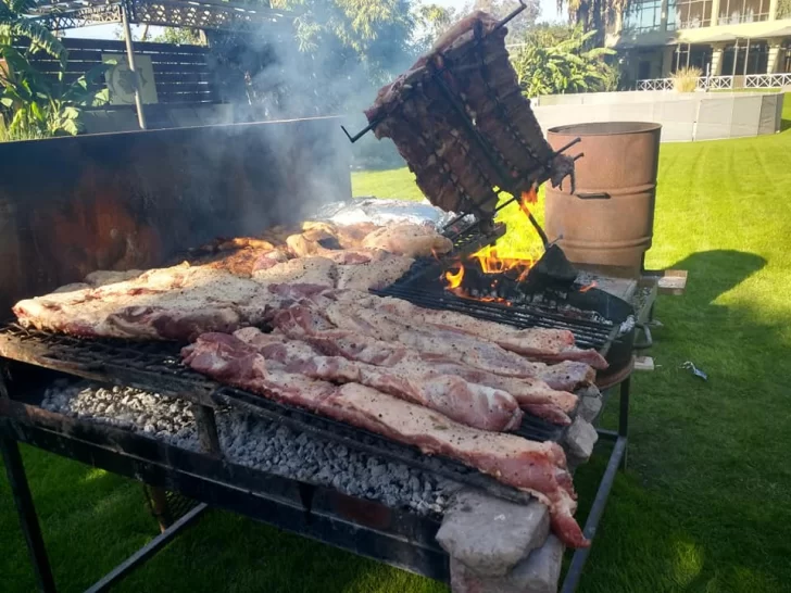 Los Pumas comieron el tradicional asado y tuvieron una capacitación para salvar vidas Los Pumas comieron el tradicional asado y tuvieron una capacitación para salvar vidas