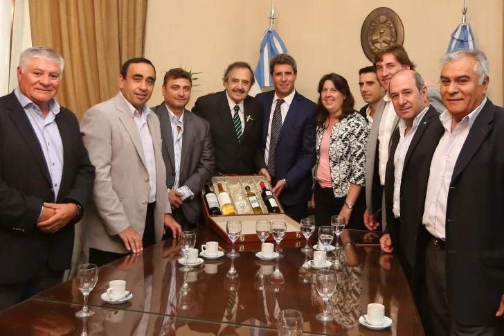 Alfonsín dijo que “es fácil hacerse amigo de Uñac porque es un hombre democrático”