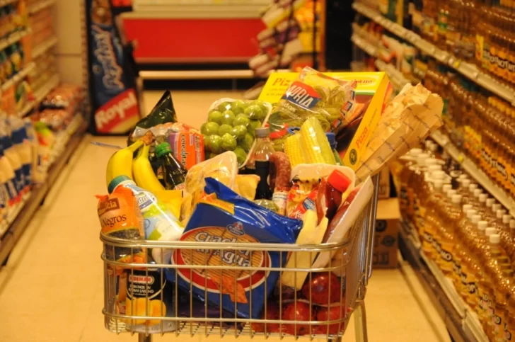 Una familia tipo necesitó en agosto $20.868,93 para no ser pobre Una familia tipo necesitó en agosto $20.868,93 para no ser pobre