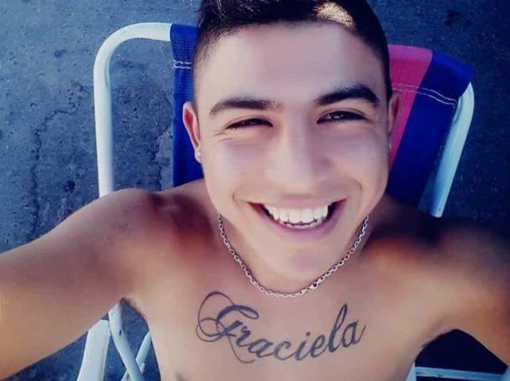 Chocó con un colectivo en el Conector Sur y tras agonizar tres días, falleció