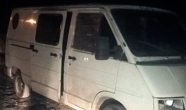 Dos chicas denuncian que hombres en una combi intentaron secuestrarlas