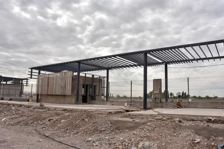 A poco más de un mes del inicio de la FNS, el nuevo predio ferial tiene un avance del 82% A poco más de un mes del inicio de la FNS, el nuevo predio ferial tiene un avance del 82%