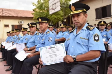 Ascensos para la Policía y equipamiento para el Penal de Chimbas