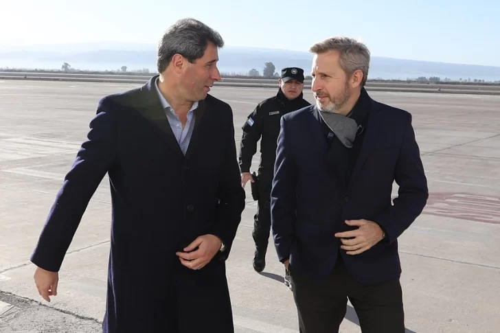 Uñac y Frigerio firmaron el contrato para construir la última etapa del dique El Tambolar