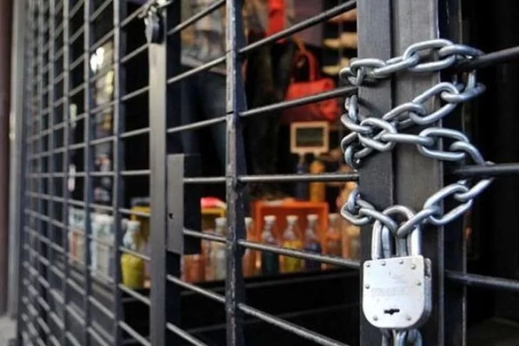 Cerca de 800.000 empleados de comercio, suspendidos con rebaja salarial del 25%