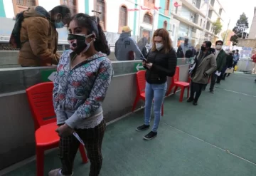 Bolivia registra 13 muertos por covid-19 en una semana y aumento de casos de casi 120% Bolivia registra 13 muertos por covid-19 en una semana y aumento de casos de casi 120%