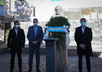 Uñac: “La minería nos acompañó a bajar la curva de la pandemia” Uñac: “La minería nos acompañó a bajar la curva de la pandemia”