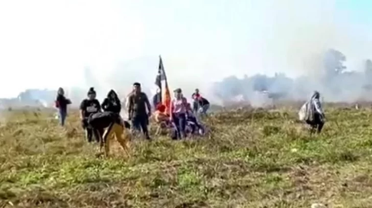 Militantes del Polo Obrero usurparon un campo y los productores tuvieron que desalojarlos Militantes del Polo Obrero usurparon un campo y los productores tuvieron que desalojarlos