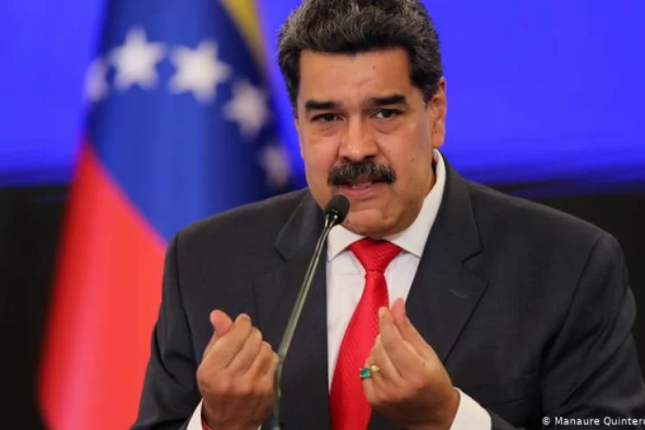 Dicen que las “goticas milagrosas” de Nicolás Maduro sólo sirven como enjuague bucal