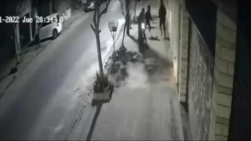 Un joven se defendió a trompadas de dos motochorros y evitó que le robaran Un joven se defendió a trompadas de dos motochorros y evitó que le robaran