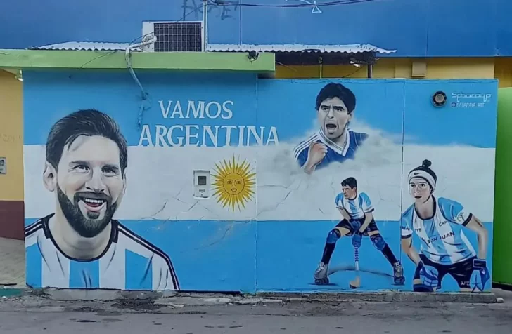 Más argentino, imposible: hicieron un mural con Messi, Maradona, Nicolía y Luchi Agudo Más argentino, imposible: hicieron un mural con Messi, Maradona, Nicolía y Luchi Agudo