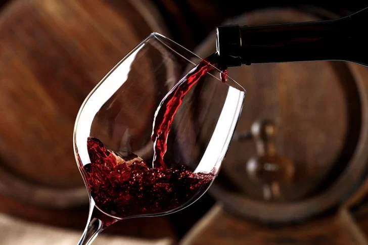 El vino vuelve a ganar competitividad exportadora y trabajan en el consumo interno