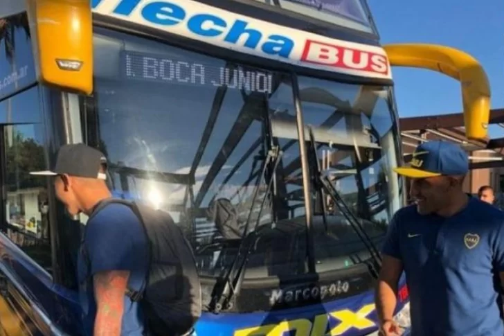 El micro de Boca fue apedreado en su llegada al estadio Malvinas Argentinas