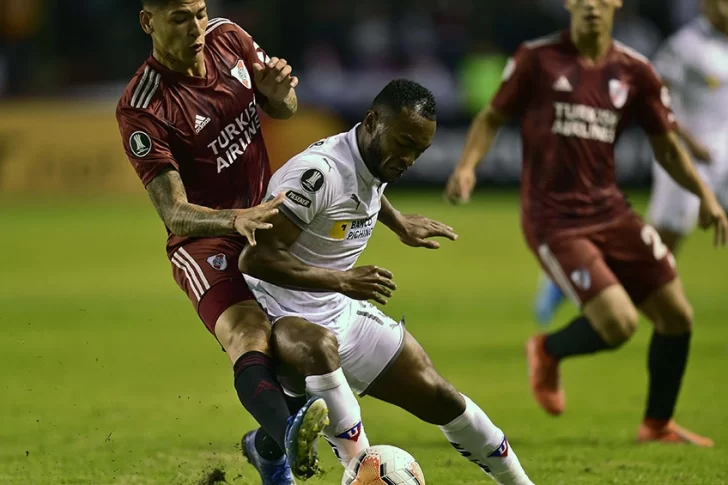 Detectaron 8 casos de coronavirus en Liga de Quito, rival de River en la Libertadores