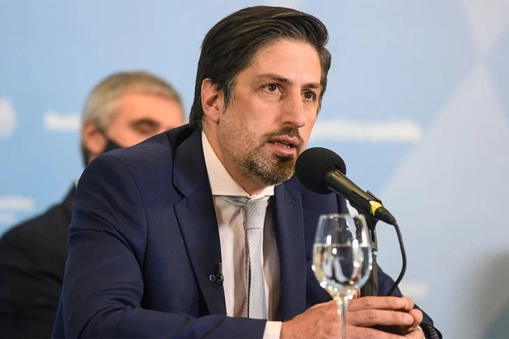 Trotta sobre clases presenciales: “Es momento de tomar decisiones y no de especular”
