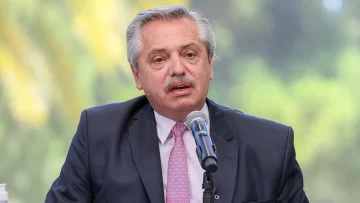 Alberto Fernández anunciará esta noche el nuevo confinamiento Alberto Fernández anunciará esta noche el nuevo confinamiento