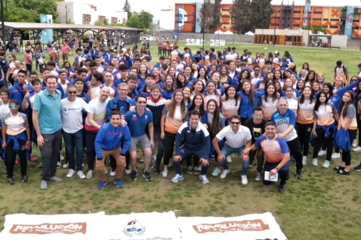 La delegación sanjuanina partió rumbo a San Luis para disputar los Juegos Binacionales