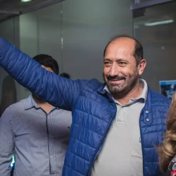 Julián Gil salió a defenderse: “Pobre niña que el padre la obliga a inventar cosas”