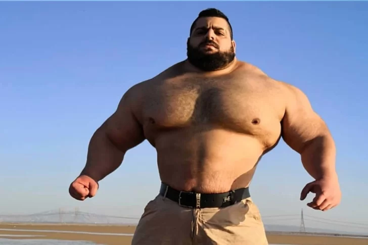 Humillaron al “Hulk iraní” en su debut en el mundo del boxeo