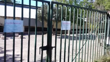 Por abundancia de moscas, clausuraron una reconocida granja ubicada en Rawson Por abundancia de moscas, clausuraron una reconocida granja ubicada en Rawson