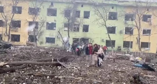Rusia justificó el bombardeo que arrasó un hospital materno infantil en Mariupol Rusia justificó el bombardeo que arrasó un hospital materno infantil en Mariupol