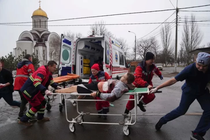 La ciudad ucraniana de Mariupol pide un corredor humanitario para evacuar a sus residentes La ciudad ucraniana de Mariupol pide un corredor humanitario para evacuar a sus residentes