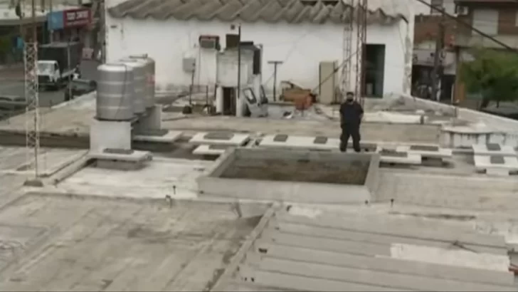 Nueve presos se fugan por los techos de la comisaría y recapturan a dos Nueve presos se fugan por los techos de la comisaría y recapturan a dos