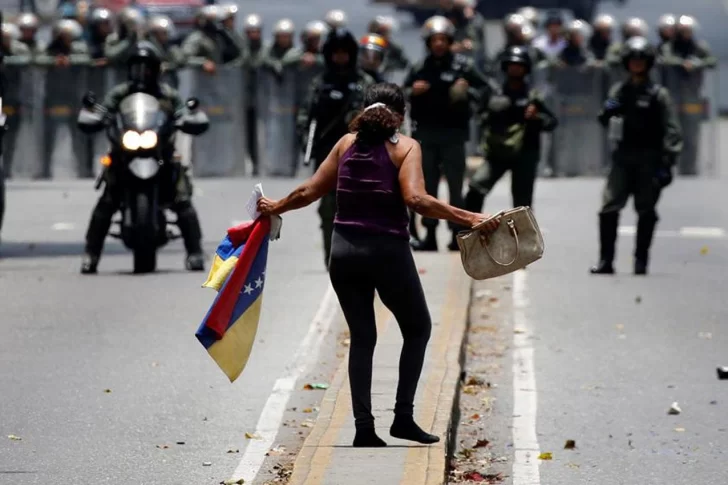 Así es la brutal represión del régimen chavista contra los opositores
