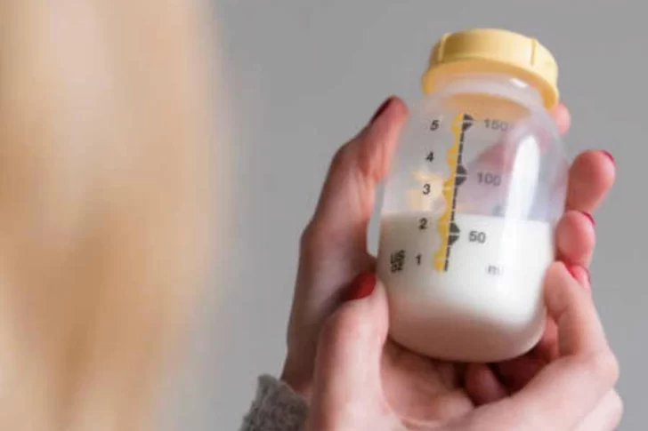 Descubren que un análisis de la leche materna puede dar indicios de cáncer de mama