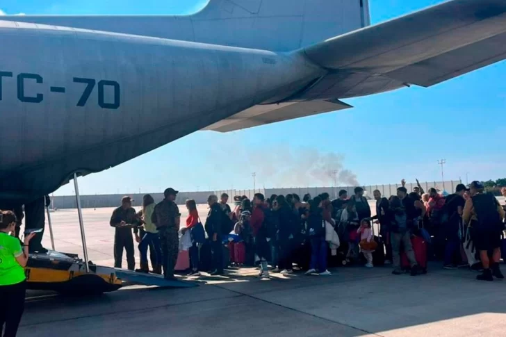 Llegó al país el segundo vuelo de Aerolíneas Argentinas con repatriados de Israel