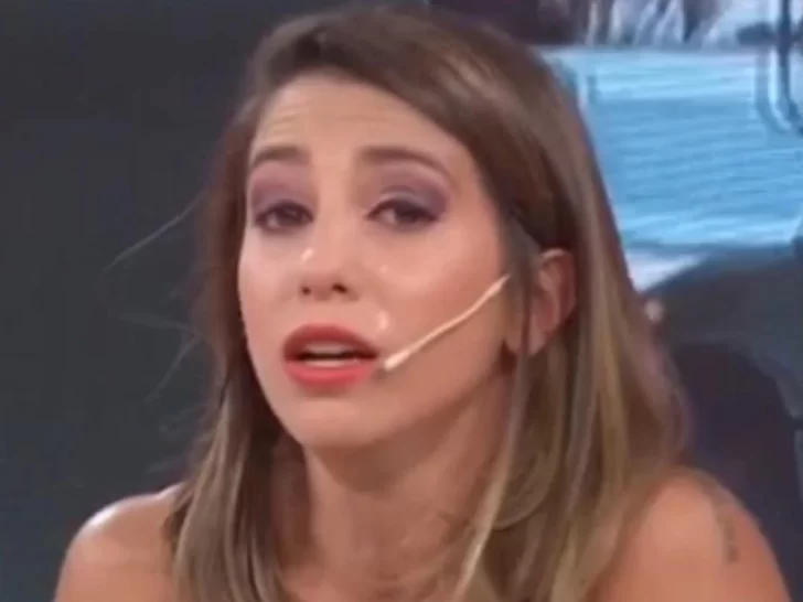 Cinthia Fernández vio a su ex con otra mujer y no pudo contener las lágrimas Cinthia Fernández vio a su ex con otra mujer y no pudo contener las lágrimas