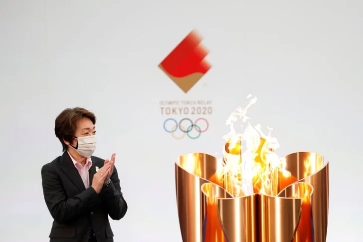 Entre medidas anti-covid, se inició el relevo de la llama olímpica de Tokio 2021