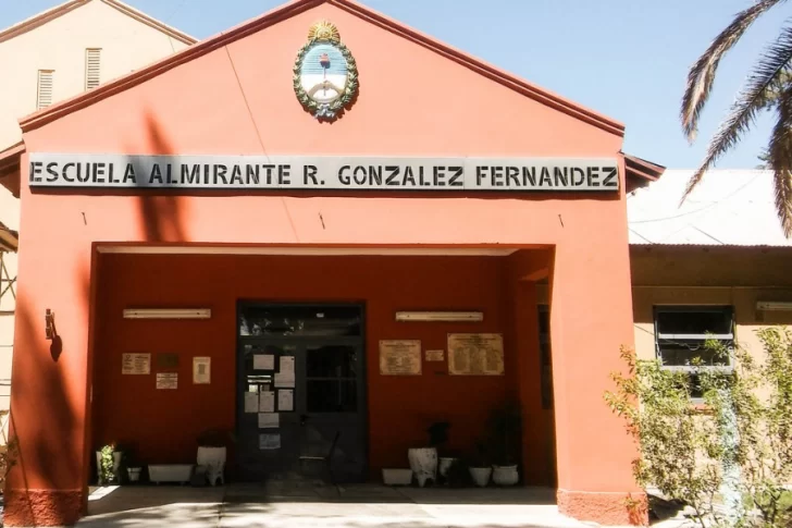 Tras el fuerte viento Zonda, este martes no habrá clases en Jáchal