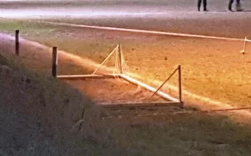 Un arco cayó sobre la cabeza de un nene: la criatura está grave Un arco cayó sobre la cabeza de un nene: la criatura está grave