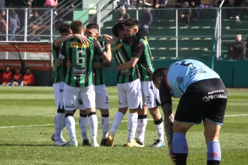 San Martín dilata la inauguración de las luces: contra Brown jugará en la siesta San Martín dilata la inauguración de las luces: contra Brown jugará en la siesta