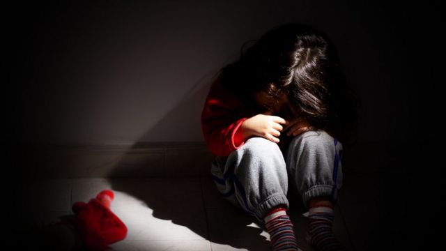 Mendoza: una niña de 12 años quedó embarazada tras ser violada por un amigo de su padre Mendoza: una niña de 12 años quedó embarazada tras ser violada por un amigo de su padre