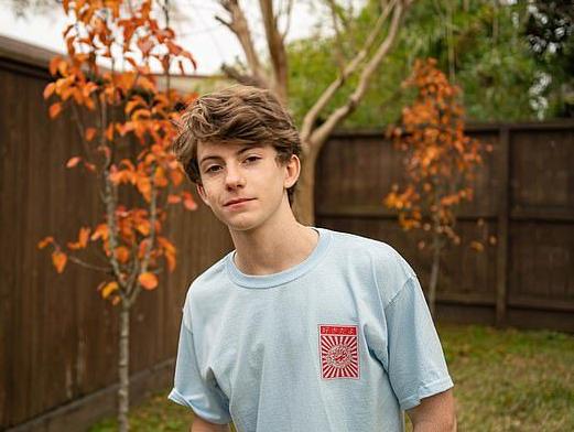 Murió el joven actor Tyler Sanders, de Just Add Magic y Fear the Walking Dead Murió el joven actor Tyler Sanders, de Just Add Magic y Fear the Walking Dead