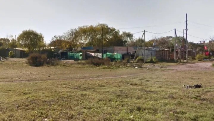 Un hombre encontró a un bebé muerto y quemado en un basural