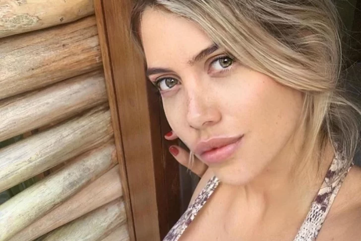 Wanda Nara se enojó con una seguidora que la criticó por maquillar a sus hijas