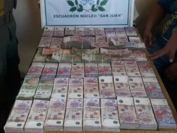 Detuvieron a tres sujetos con más de un millón de pesos