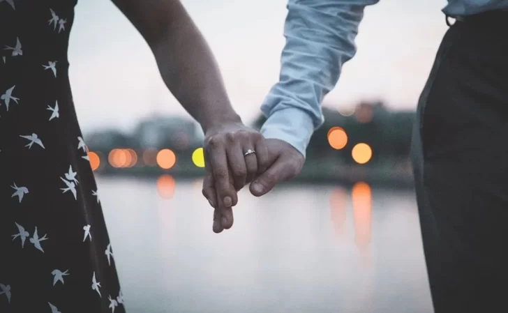 Estos son los signos del zodiaco que no soportan estar solos Estos son los signos del zodiaco que no soportan estar solos