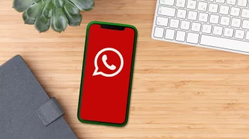 Usar el WhatsApp Rojo puede provocar que te suspendan la cuenta Usar el WhatsApp Rojo puede provocar que te suspendan la cuenta