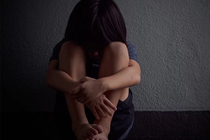 Aprovechaba la ausencia de su pareja para abusar sexualmente de su hija de 4 años