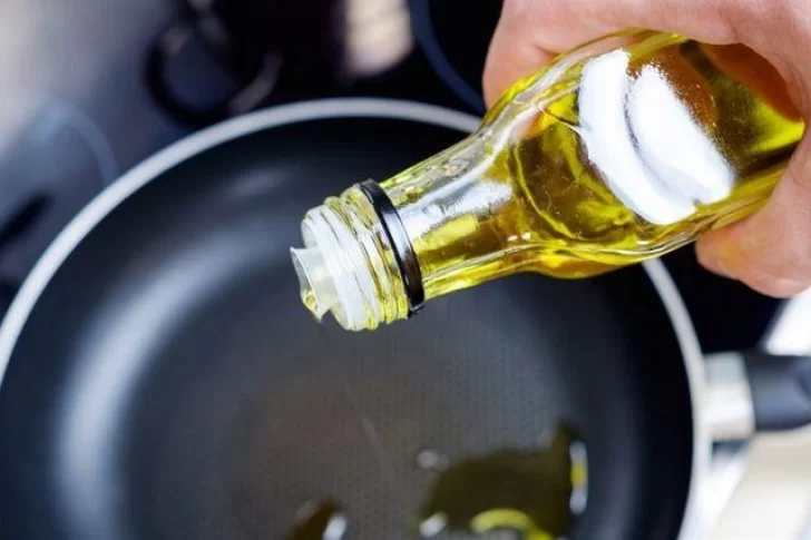Prohíben la venta de un aceite de oliva por ser ilegal