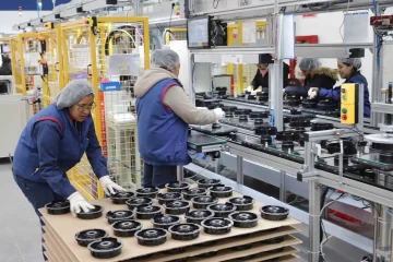 La economía subió en enero 1,9% respecto a diciembre y cayó 2% interanual La economía subió en enero 1,9% respecto a diciembre y cayó 2% interanual