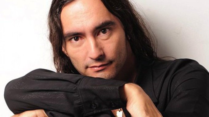 Fin de mes: después de los memes de Julio Iglesias, llegan los de Daniel Agostini