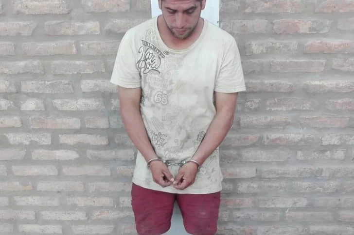 Denunció a su propio padre para evitar que él lastimara a su mamá con un cuchillo